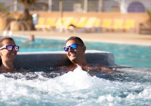 Piscine du camping Les Oyats